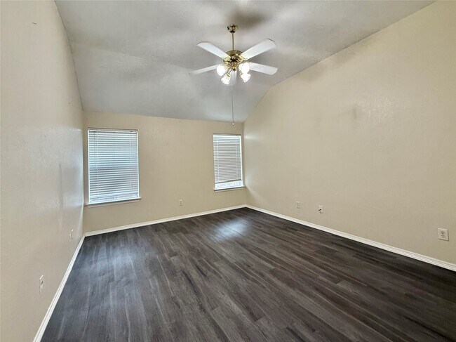 Building Photo - 6311 Rumford Ln