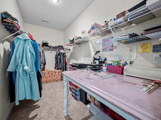 Building Photo - 251 Breakwater Dr