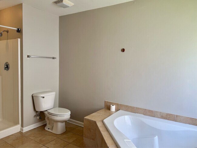 Building Photo - 109 Daughety Ct