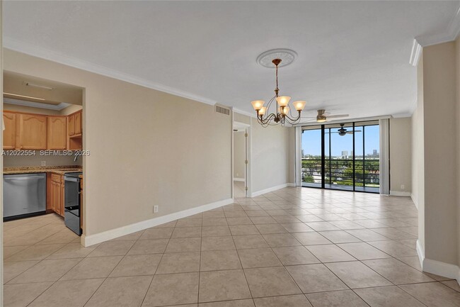 Building Photo - 20400 W Country Club Dr