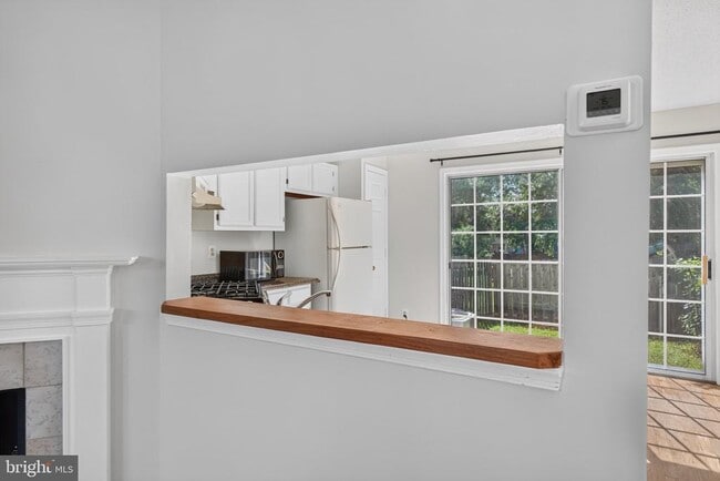 Building Photo - 6619 High Valley Ln