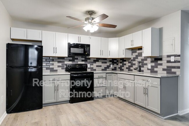 Building Photo - 37 Labrook Dr