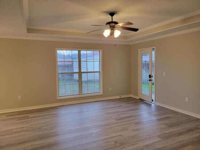 Building Photo - 119 Cedar Spring Cir