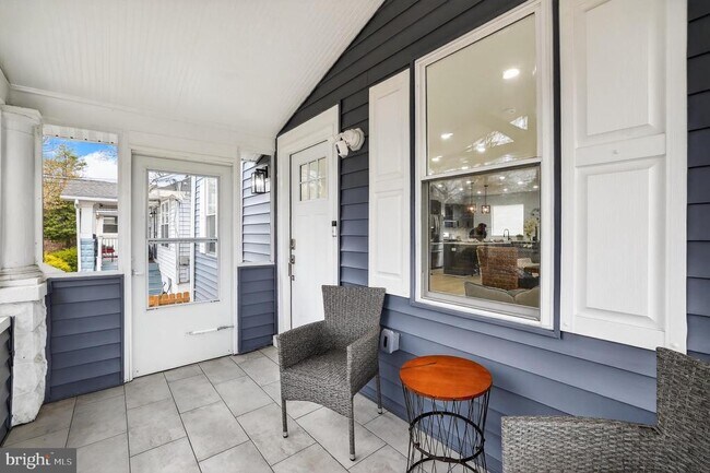 Building Photo - 2932 Yost Pl NE