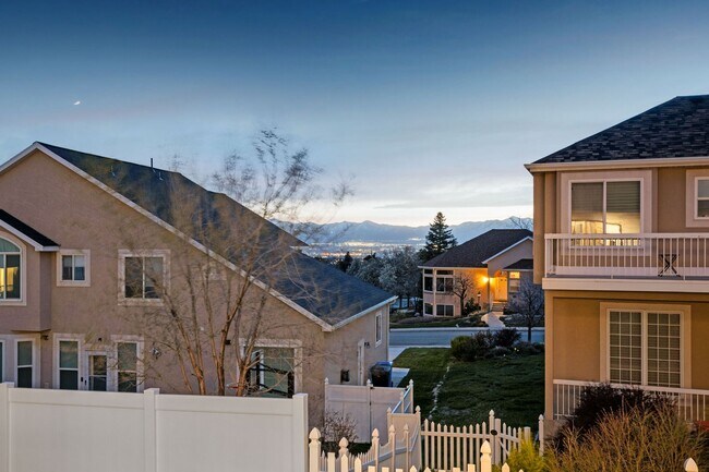 Building Photo - 7862 Danish Pine Ln