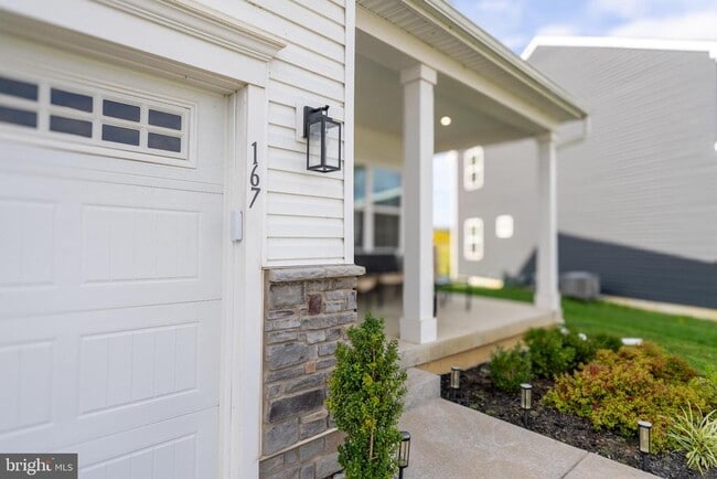 Building Photo - 167 Aspen Ln