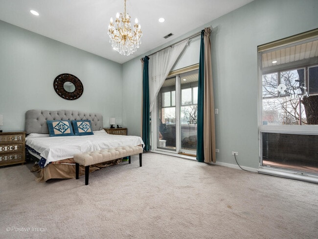 Building Photo - 2828 N Talman Ave