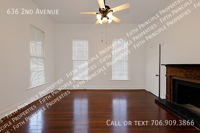 Building Photo - 636 2nd Ave