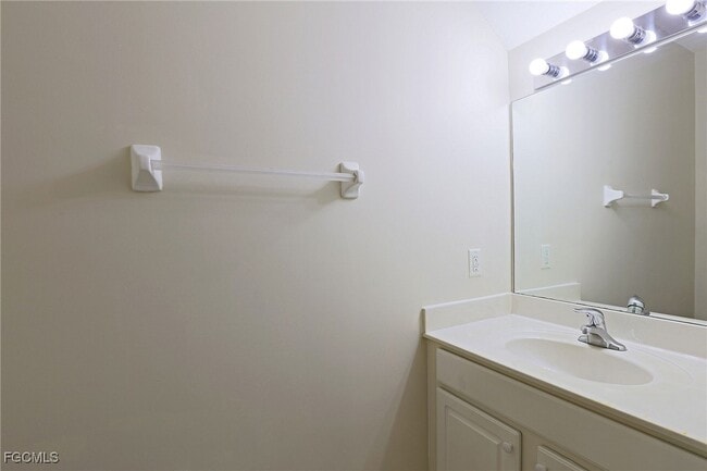 Building Photo - 8205 Pacific Beach Dr