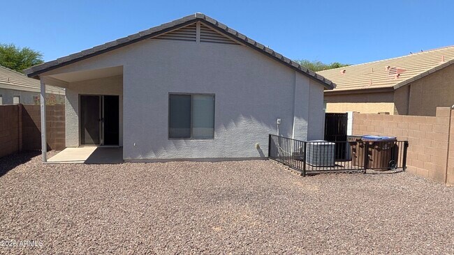 Building Photo - 1377 E Pryor Rd