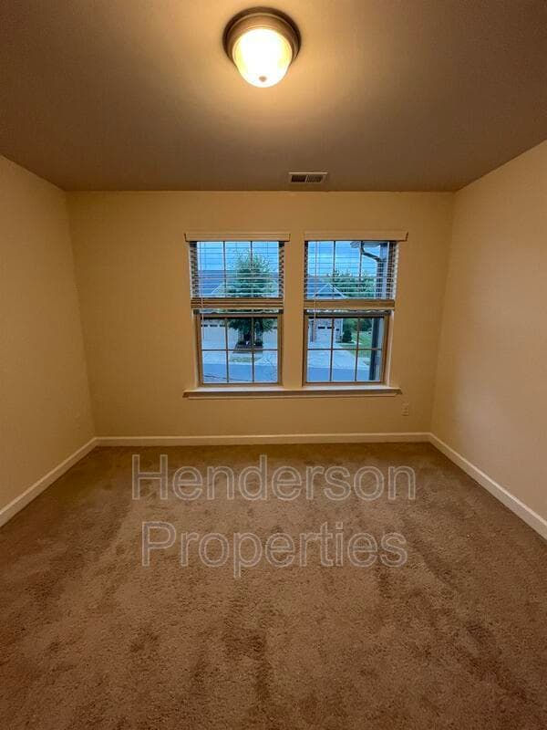 Building Photo - 9254 Glenburn Ln
