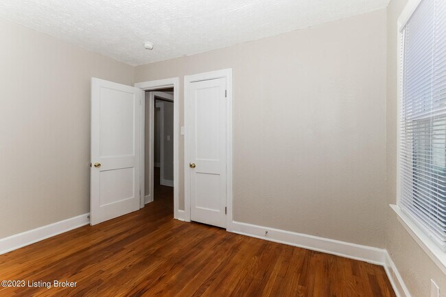 Building Photo - 4313 Hale Ave