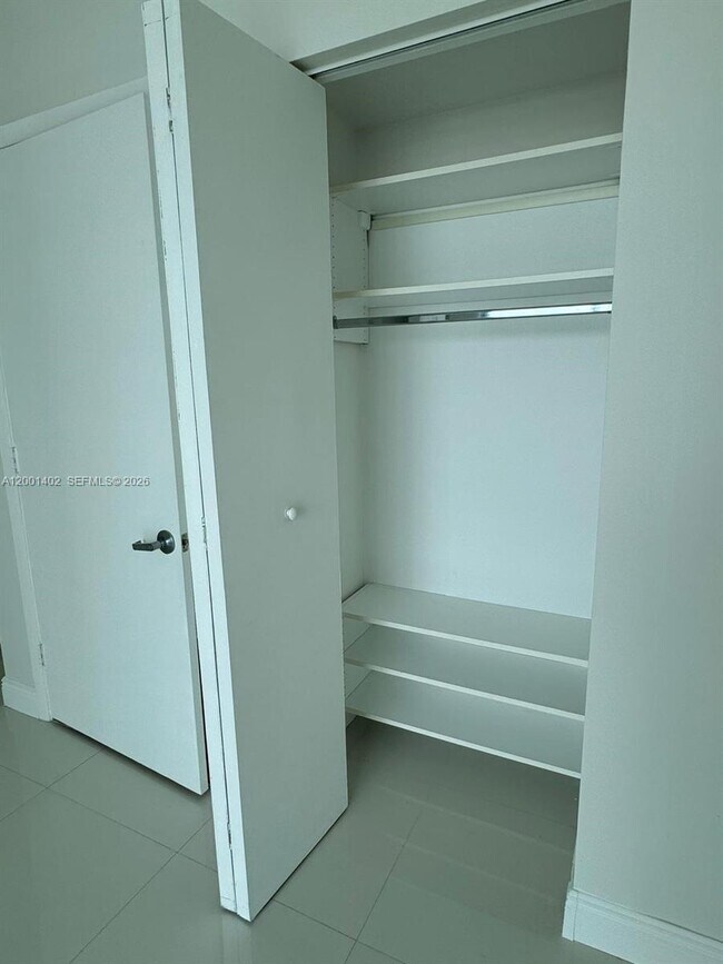 Building Photo - 350 S Miami Ave