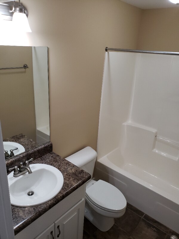 Building Photo - 120 Cody Dr