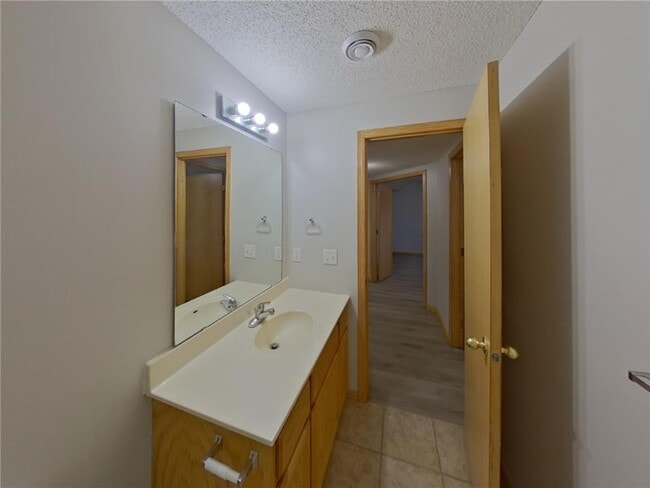 Building Photo - 16037 Flagstaff Ave W