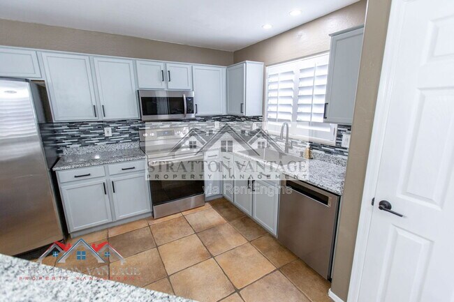 Building Photo - 10234 E Carol Ave