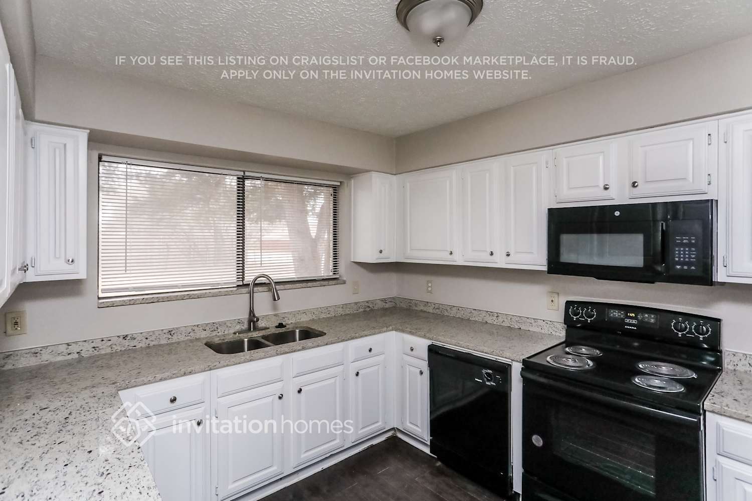 Building Photo - 722 Marigold Dr
