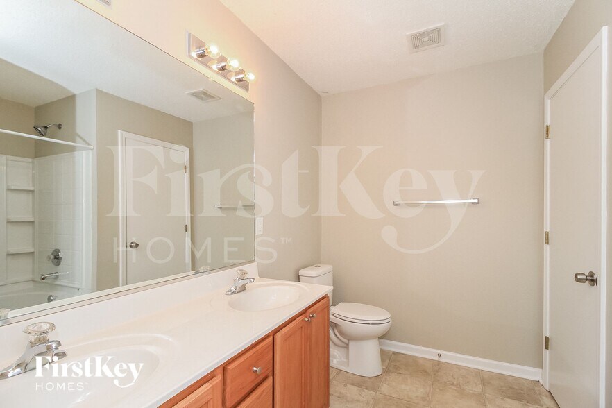 Building Photo - 2645 Ninfield Dr