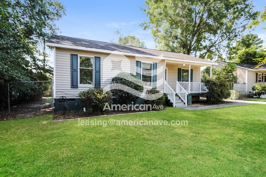 Building Photo - 501 Riley St