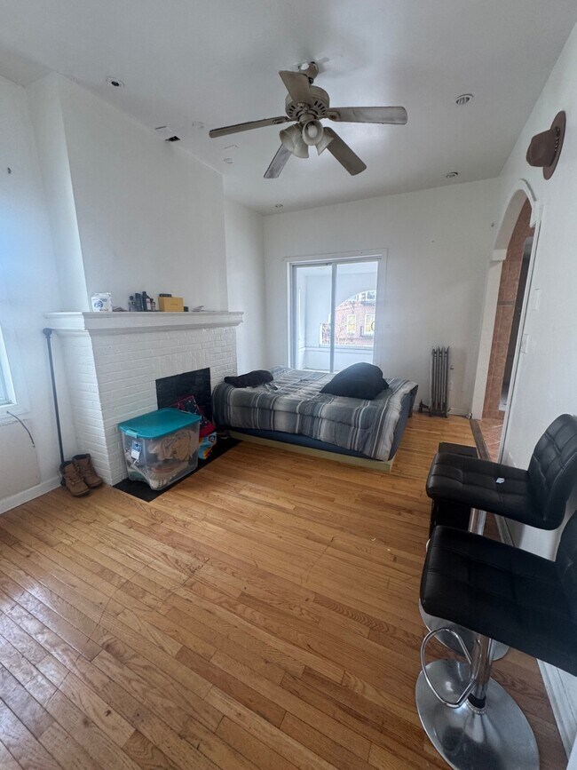 Building Photo - 1870 Harrison Ave