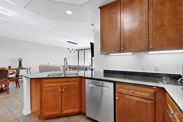 Building Photo - 330 Las Colinas Blvd E