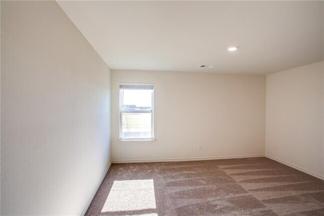 Building Photo - 14201 Prairie Sod Ln