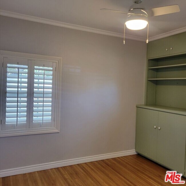 Building Photo - 2781 N Bellflower Blvd