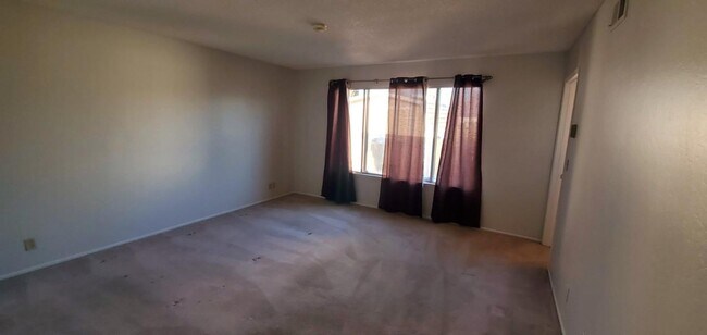 Building Photo - 7312 Phinney Way