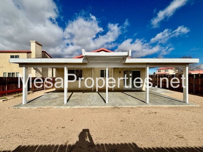 Building Photo - 16953 Sorrento Ln