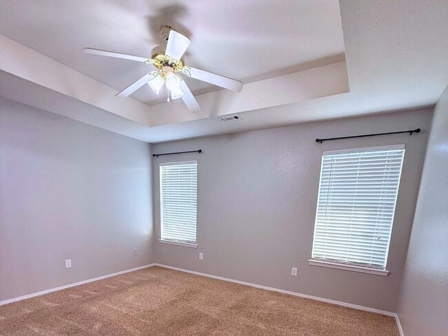 Building Photo - 603 Ane Ave