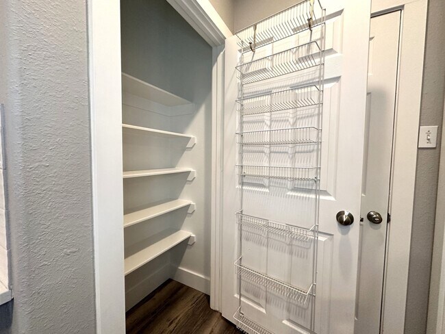 Building Photo - 46 Summer Haze Cir