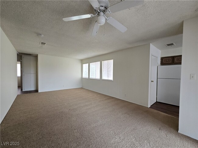 Primary Photo - 5340 Retablo Ave