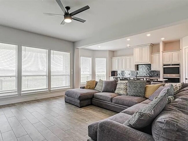 Building Photo - 216 Waterstone Dr