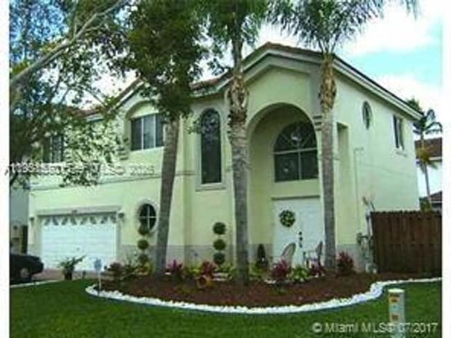 Building Photo - 11301 Rockinghorse Rd