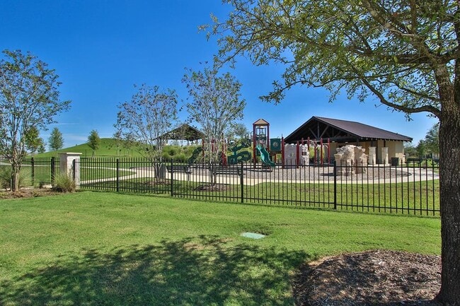 Building Photo - 21018 Sunshine Meadow Dr