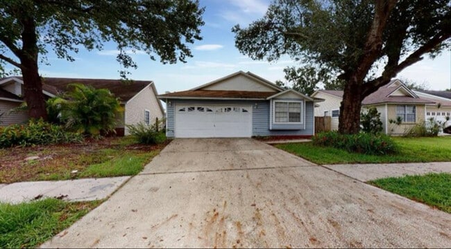 Building Photo - 1413 Tiverton Dr
