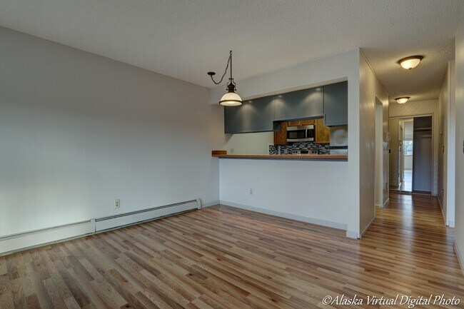 Building Photo - U-MED District Condominum