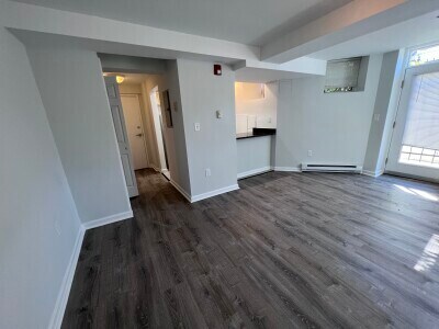 Building Photo - 105 Jersey St