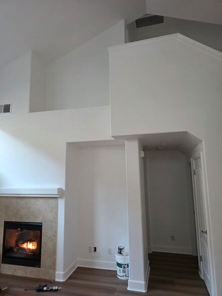 Building Photo - 426 Matteri Cir