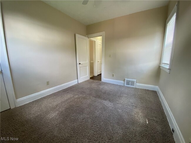 Building Photo - 3406 W 94th St