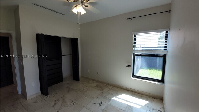 Building Photo - 21369 SW 92nd Ave