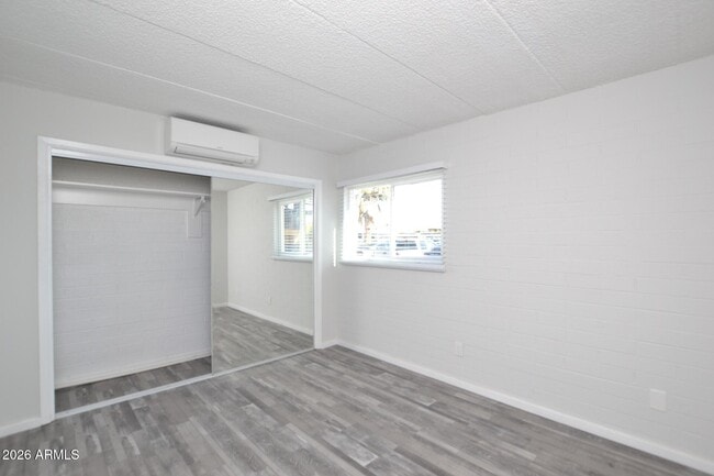 Building Photo - 44 E Roanoke Ave