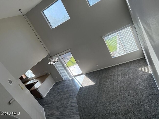 Building Photo - 11291 W Magnolia St