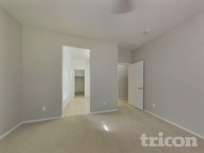 Building Photo - 39815 N Bridlewood Way