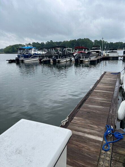 Boat Slip - 948 Southwest Dr