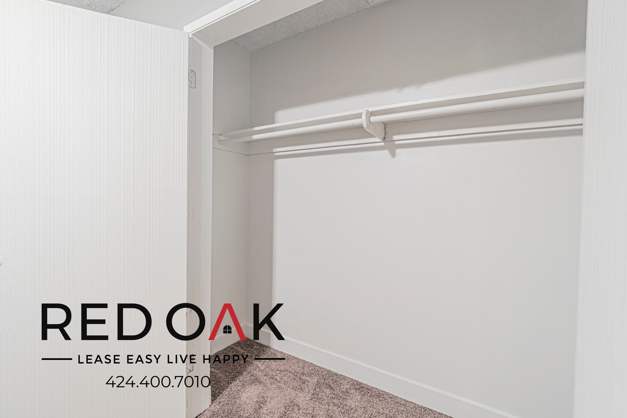 Building Photo - 690 S Riverside Ave