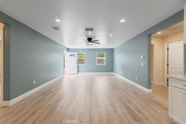 Building Photo - 13027 Herrick Ave