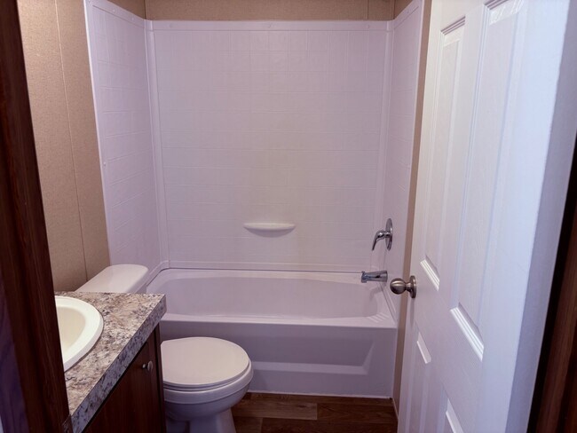 Building Photo - 595 FM 3228