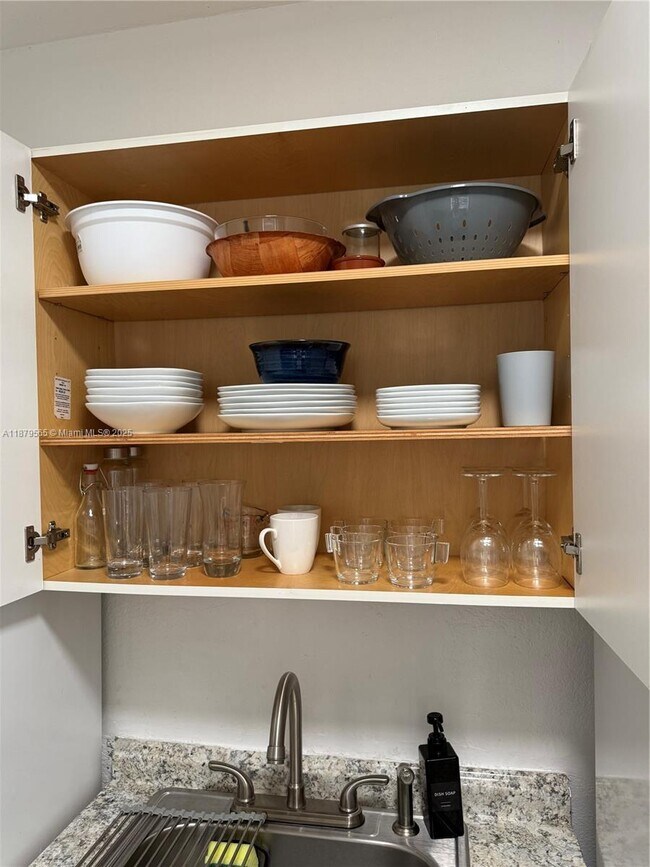 Building Photo - 27 NW 44th St