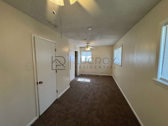 Building Photo - 3203 Harle St